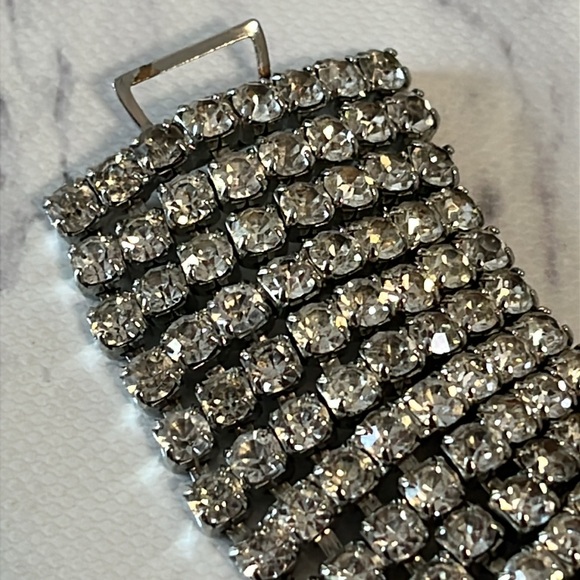 Vintage Wide Rhinestone Stretch Cuff Bracelet – Mid-Century Glam - Picture 5 of 10